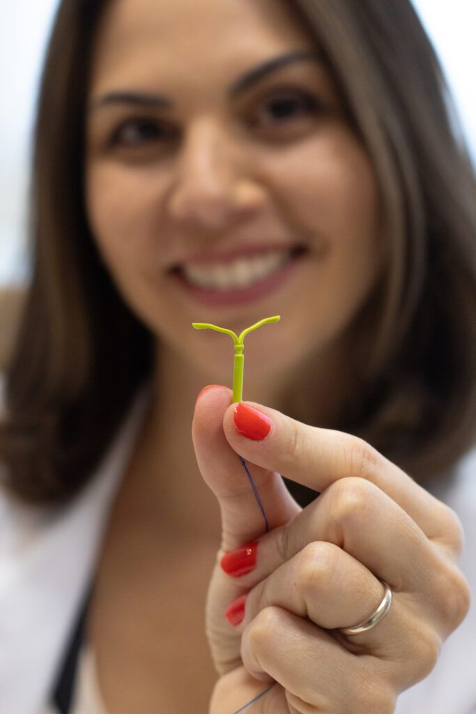 Dra Bianca Bocchi com DIU